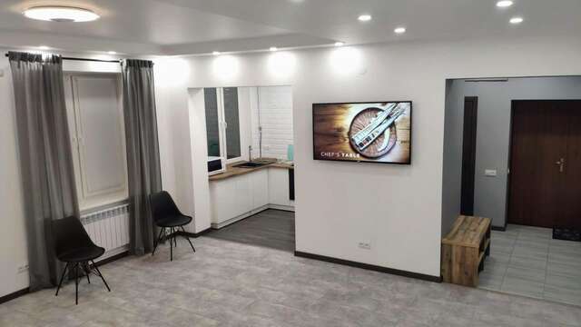 Апартаменты Apartment in downtown (Апартаменты в центре города) Мариуполь-3